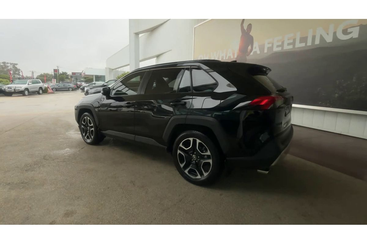 2019 Toyota RAV4 Edge AXAA54R