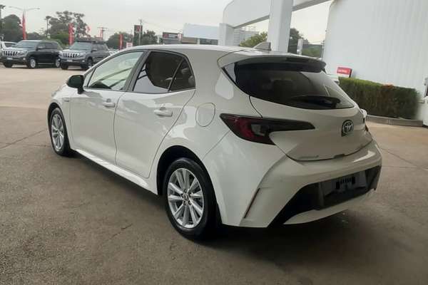 2022 Toyota Corolla SX Hybrid ZWE211R