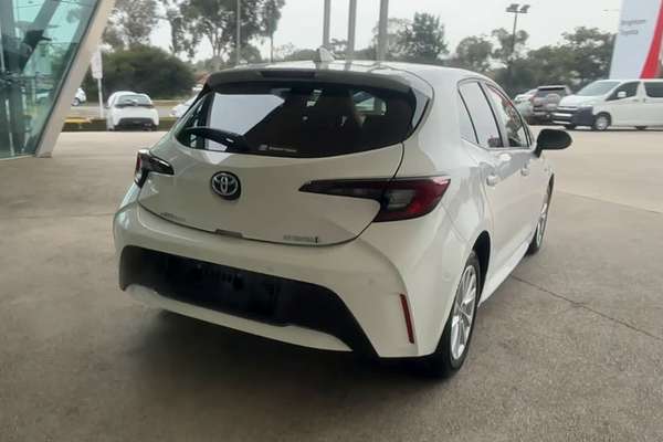 2022 Toyota Corolla SX Hybrid ZWE211R