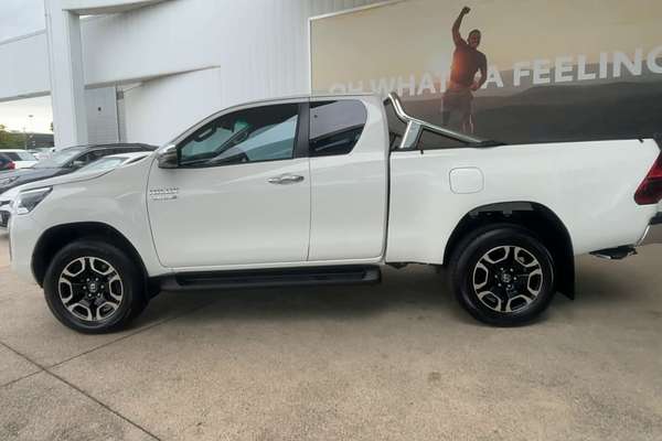 2023 Toyota Hilux SR5 GUN126R 4X4