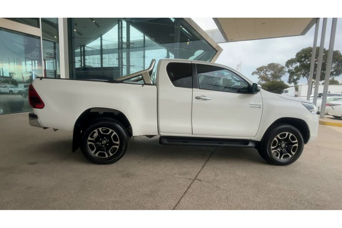 2023 Toyota Hilux SR5 GUN126R 4X4