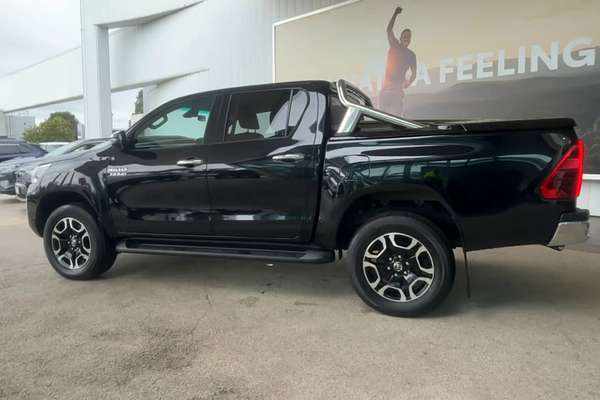 2022 Toyota Hilux SR5 GUN126R 4X4