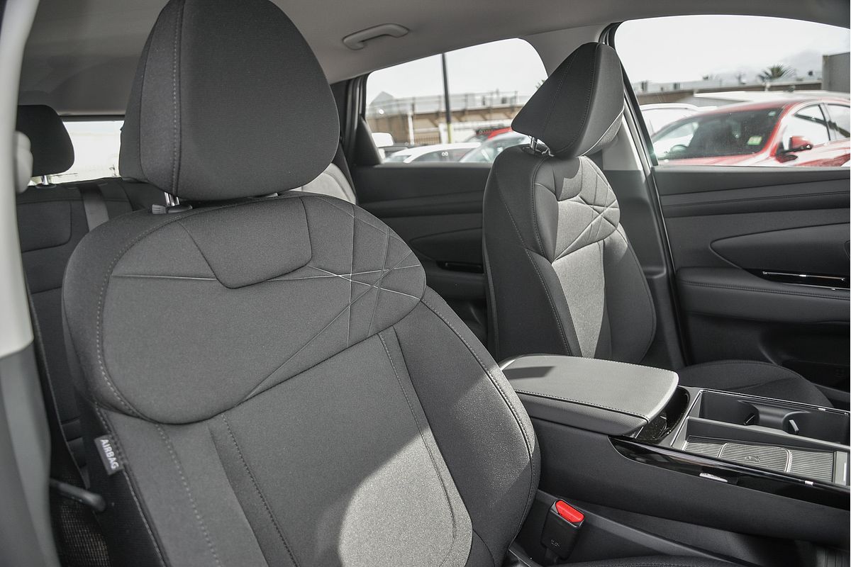 2024 Hyundai Tucson (No Badge)  NX4.V3