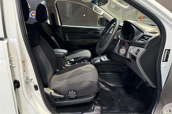2016 Mitsubishi Triton GLX+ MQ 4X4