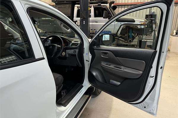 2016 Mitsubishi Triton GLX+ MQ 4X4