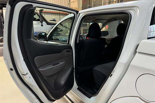2016 Mitsubishi Triton GLX+ MQ 4X4