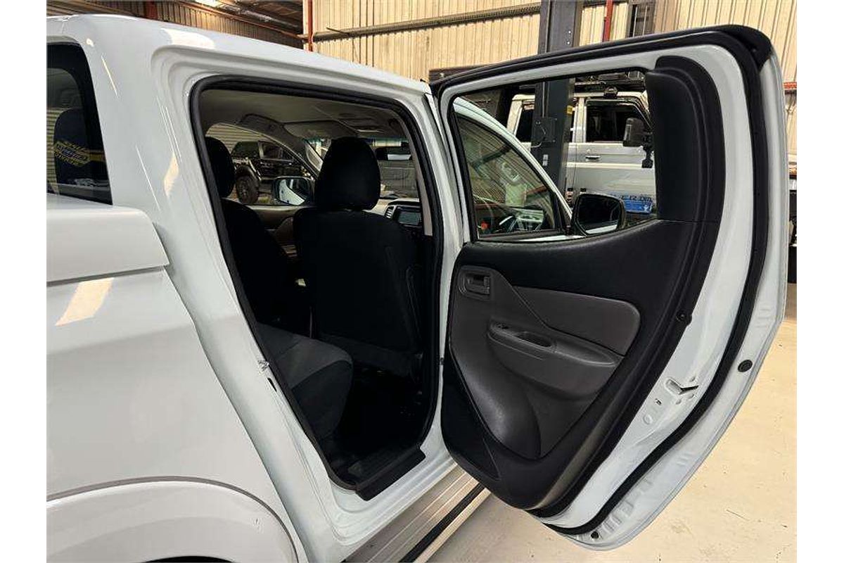 2016 Mitsubishi Triton GLX+ MQ 4X4