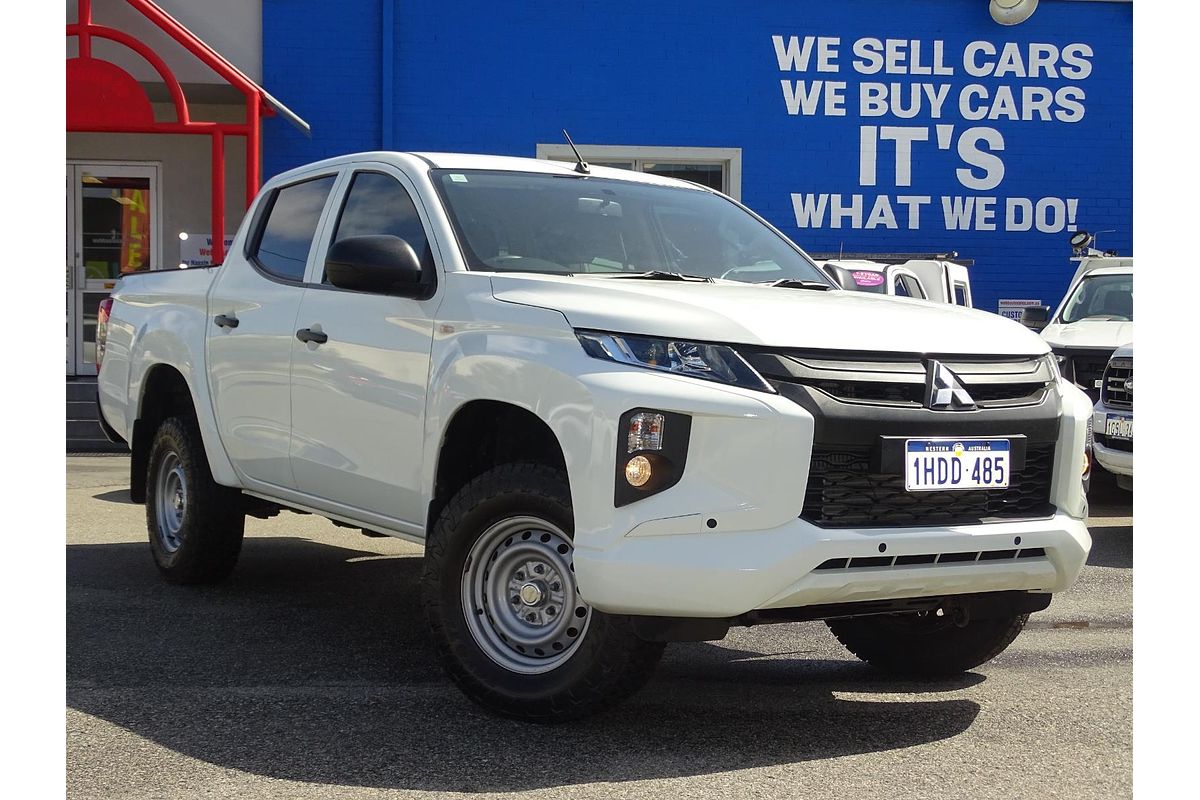 2019 Mitsubishi Triton GLX MR 4X4