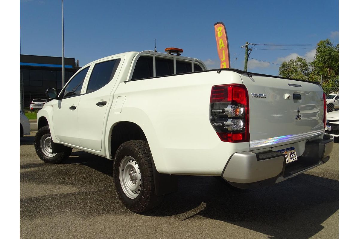 2019 Mitsubishi Triton GLX MR 4X4