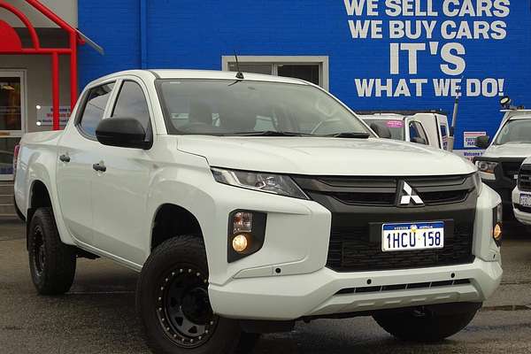 2019 Mitsubishi Triton GLX MR 4X4