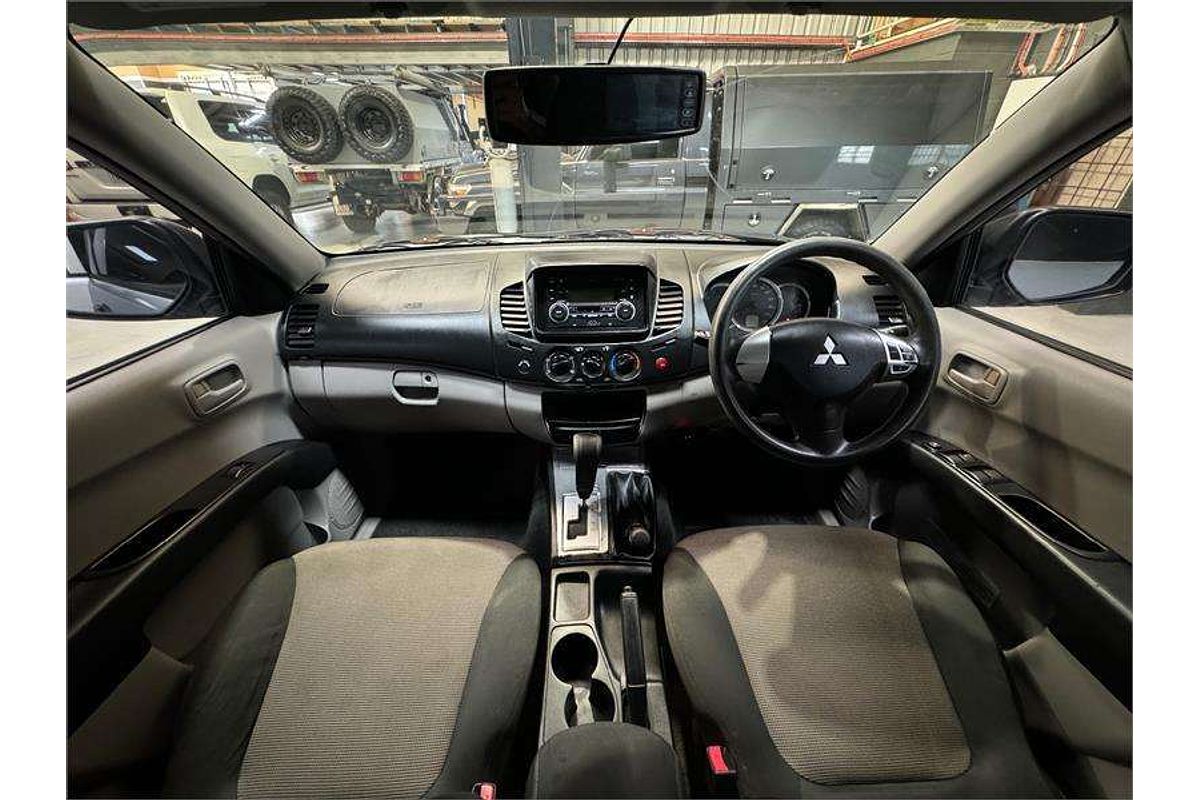 2012 Mitsubishi Triton GLX MN 4X4