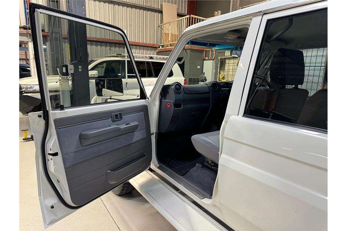2017 Toyota Landcruiser GXL VDJ79R 4X4