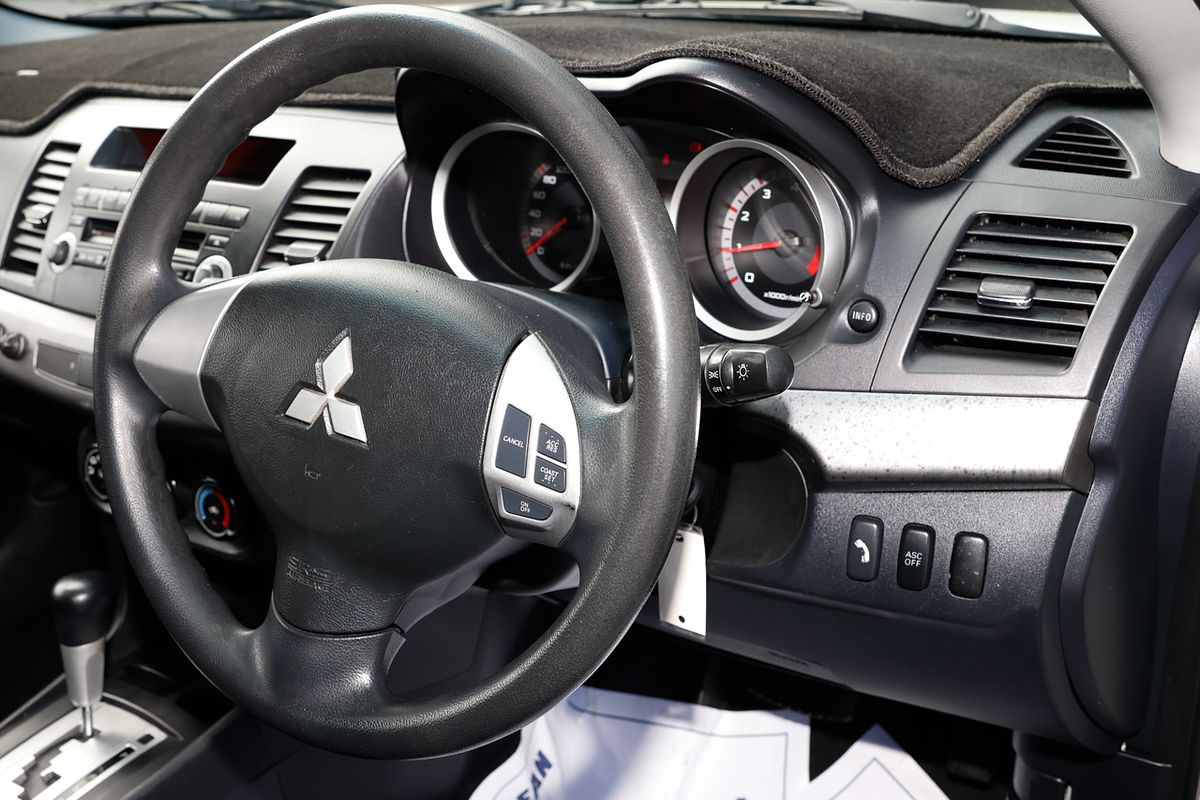 2009 Mitsubishi Lancer ES CJ