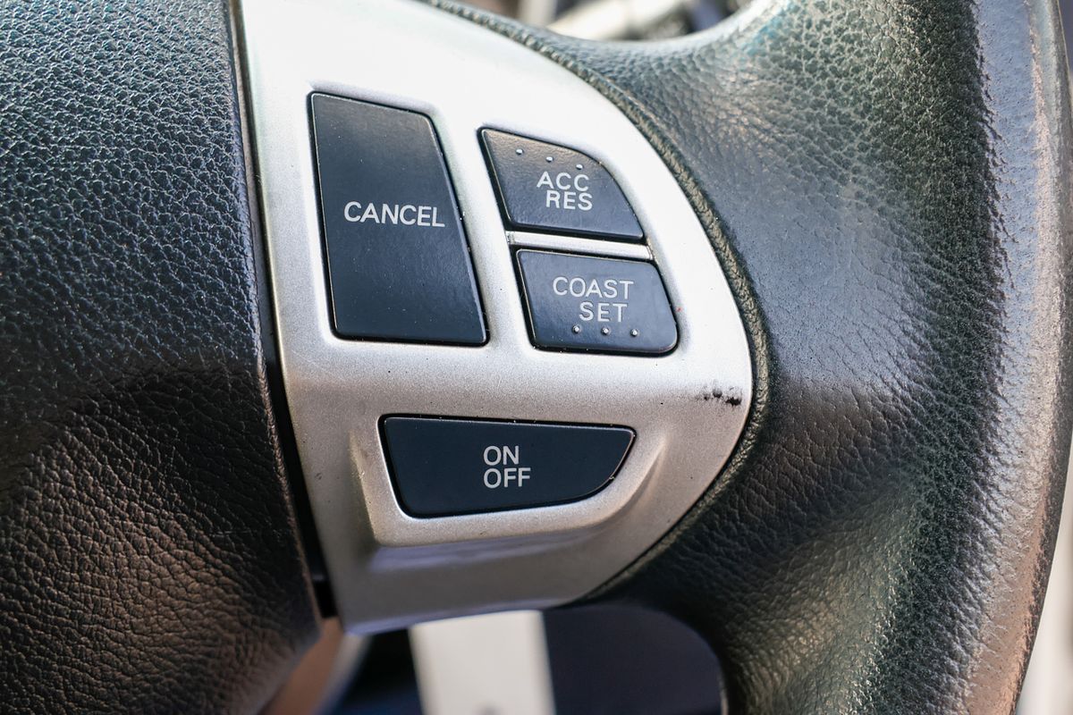 2009 Mitsubishi Lancer ES CJ