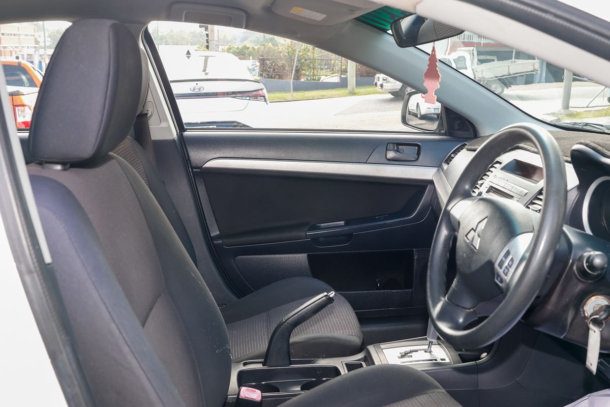 2009 Mitsubishi Lancer ES CJ