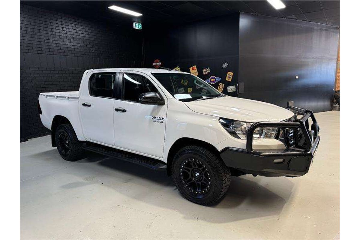 2020 Toyota Hilux SR GUN126R 4X4