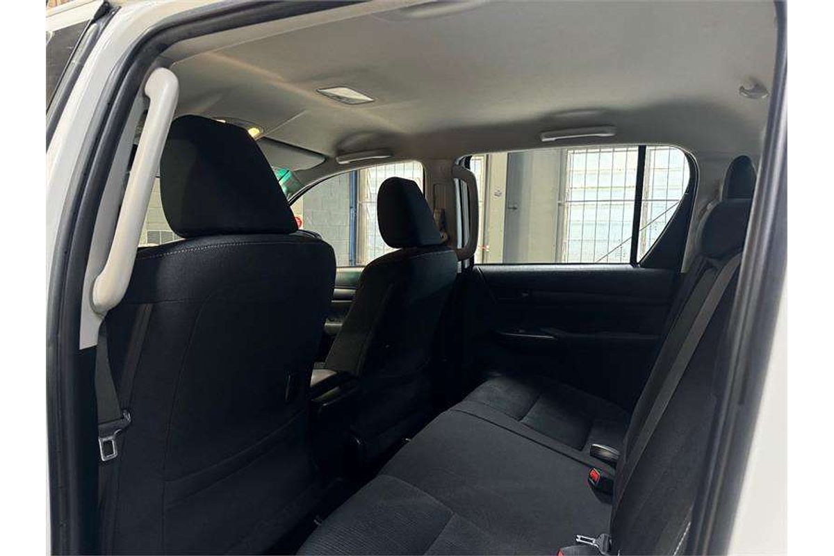 2020 Toyota Hilux SR GUN126R 4X4