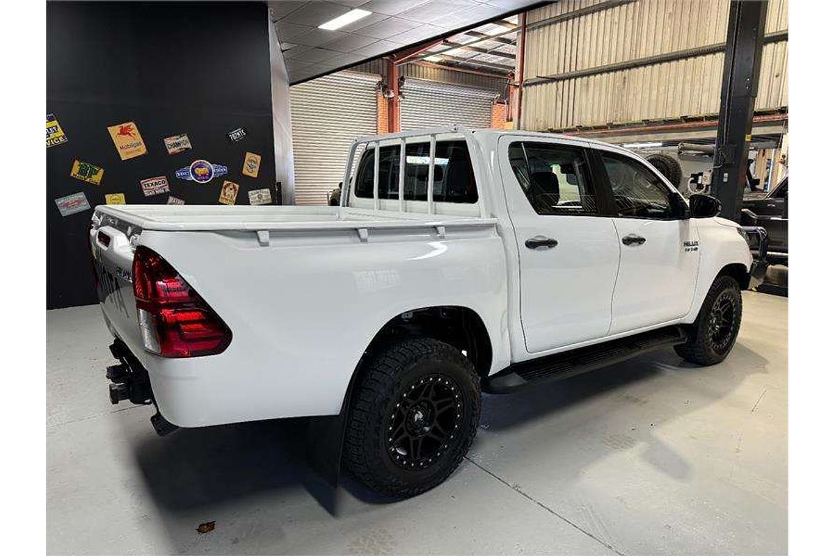 2020 Toyota Hilux SR GUN126R 4X4