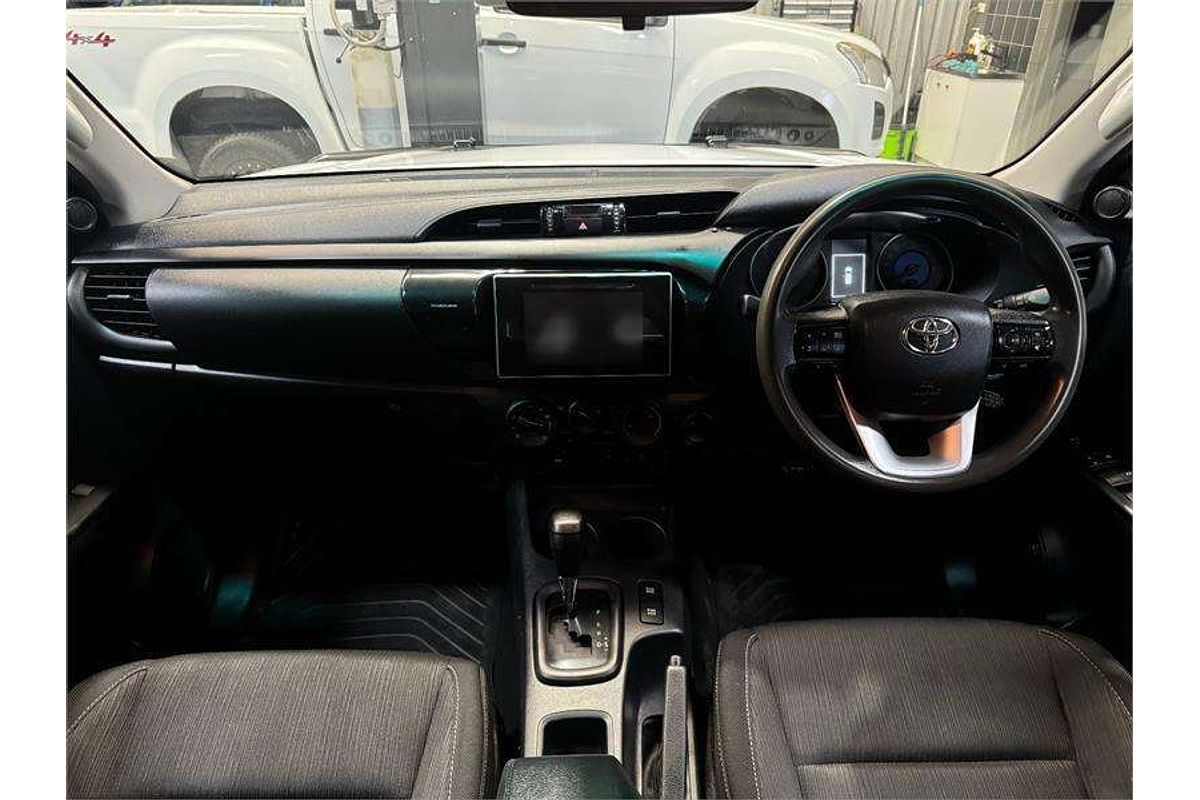 2020 Toyota Hilux SR GUN126R 4X4