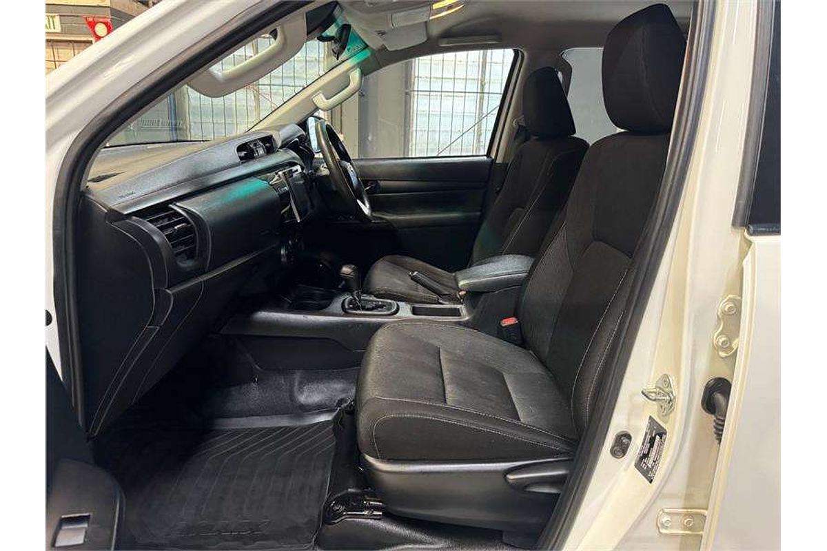 2020 Toyota Hilux SR GUN126R 4X4