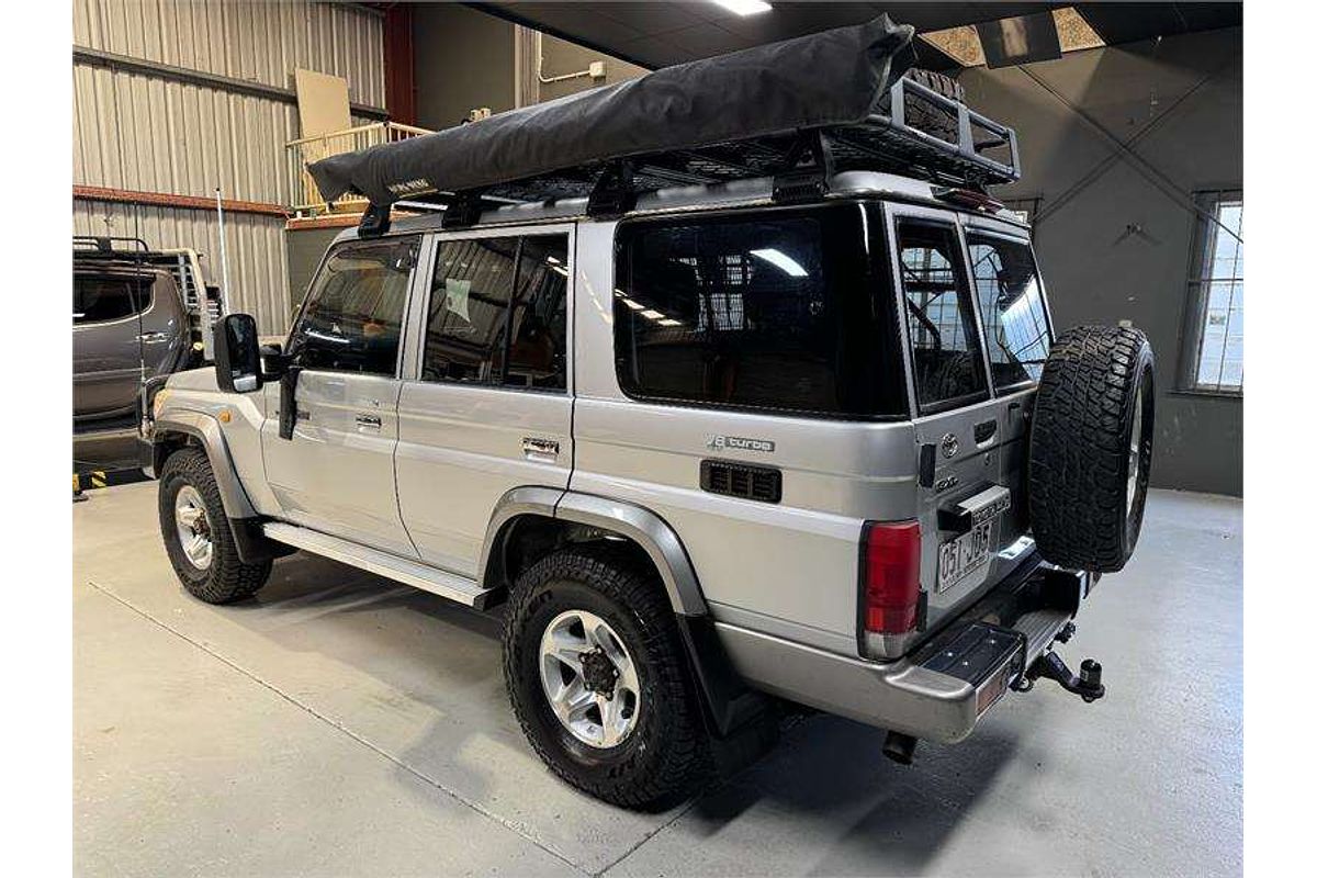 2011 Toyota Landcruiser GXL VDJ76R