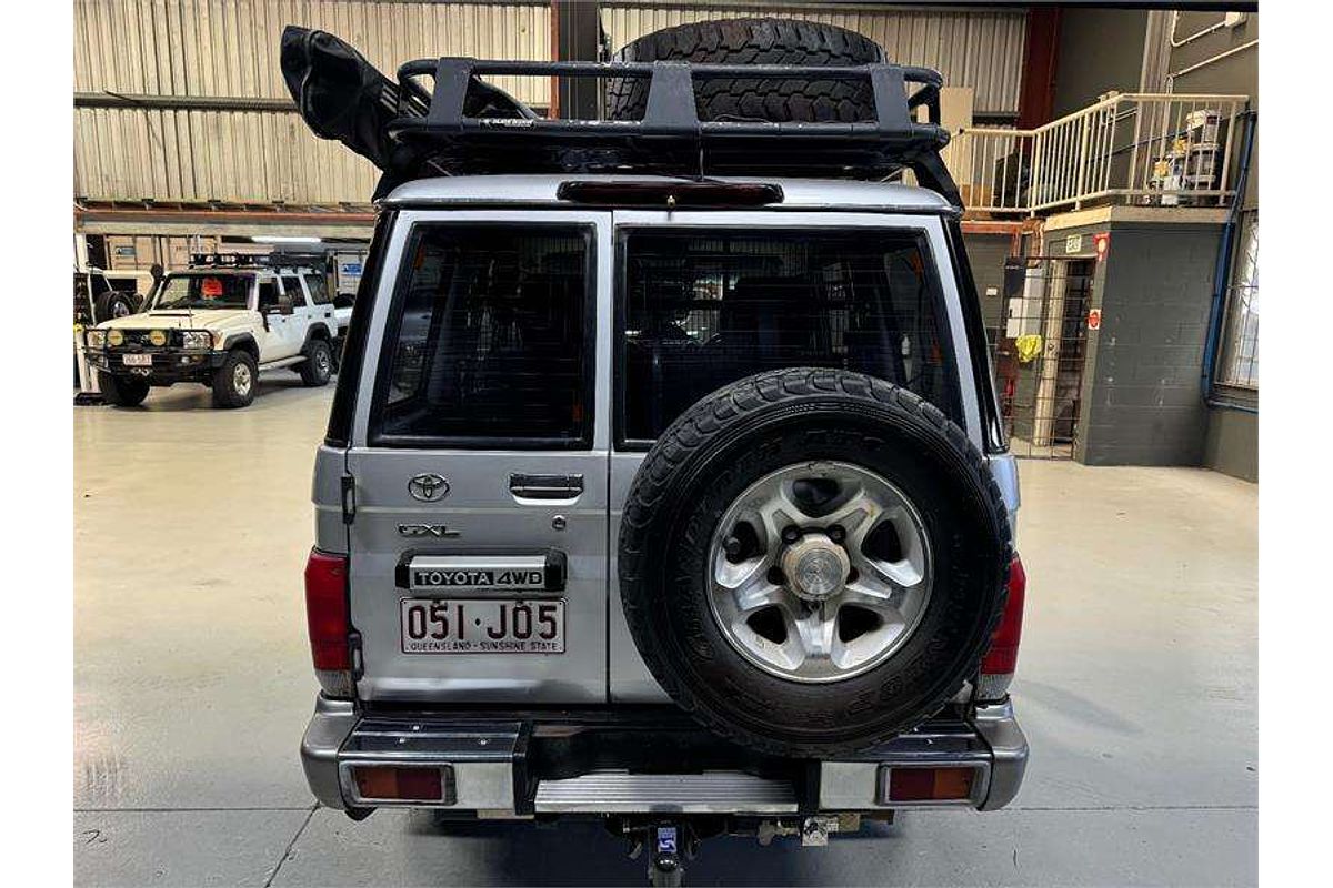 2011 Toyota Landcruiser GXL VDJ76R