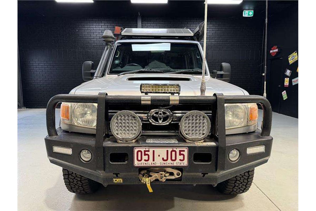 2011 Toyota Landcruiser GXL VDJ76R