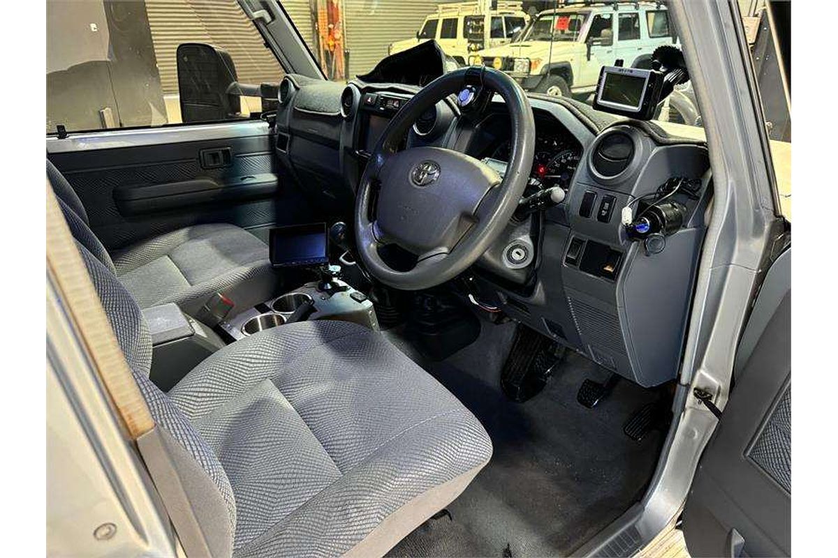 2011 Toyota Landcruiser GXL VDJ76R