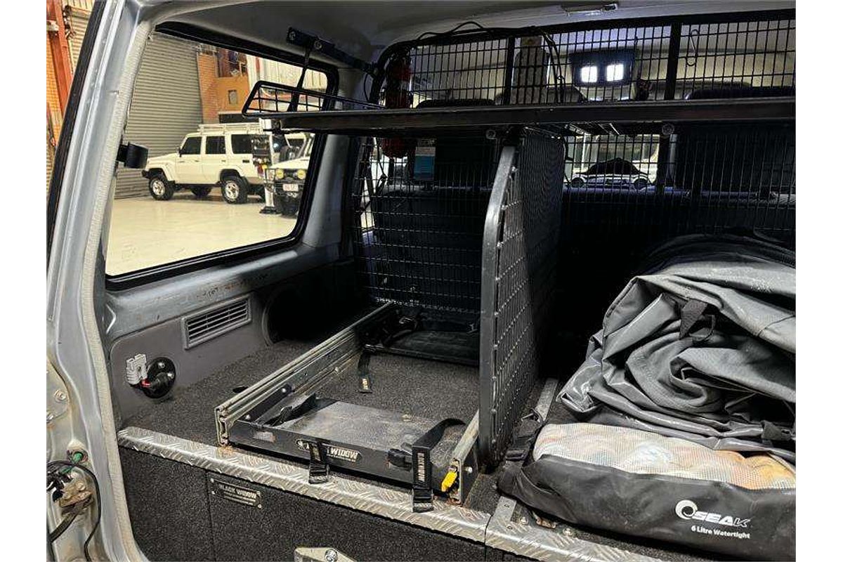 2011 Toyota Landcruiser GXL VDJ76R