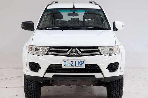 2013 Mitsubishi Challenger PB