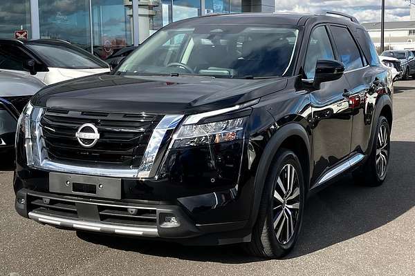 2023 Nissan Pathfinder Ti-L R53