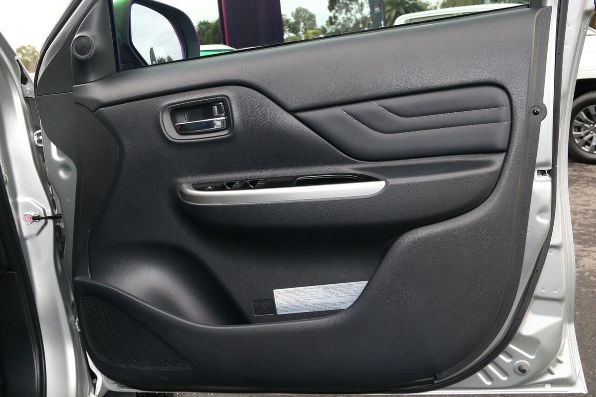 2023 Mitsubishi Triton GLS MR 4X4