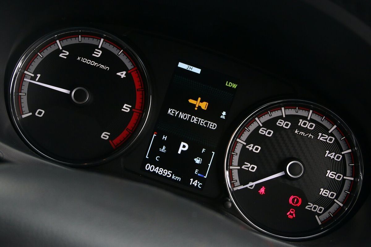 2023 Mitsubishi Triton GLS MR 4X4