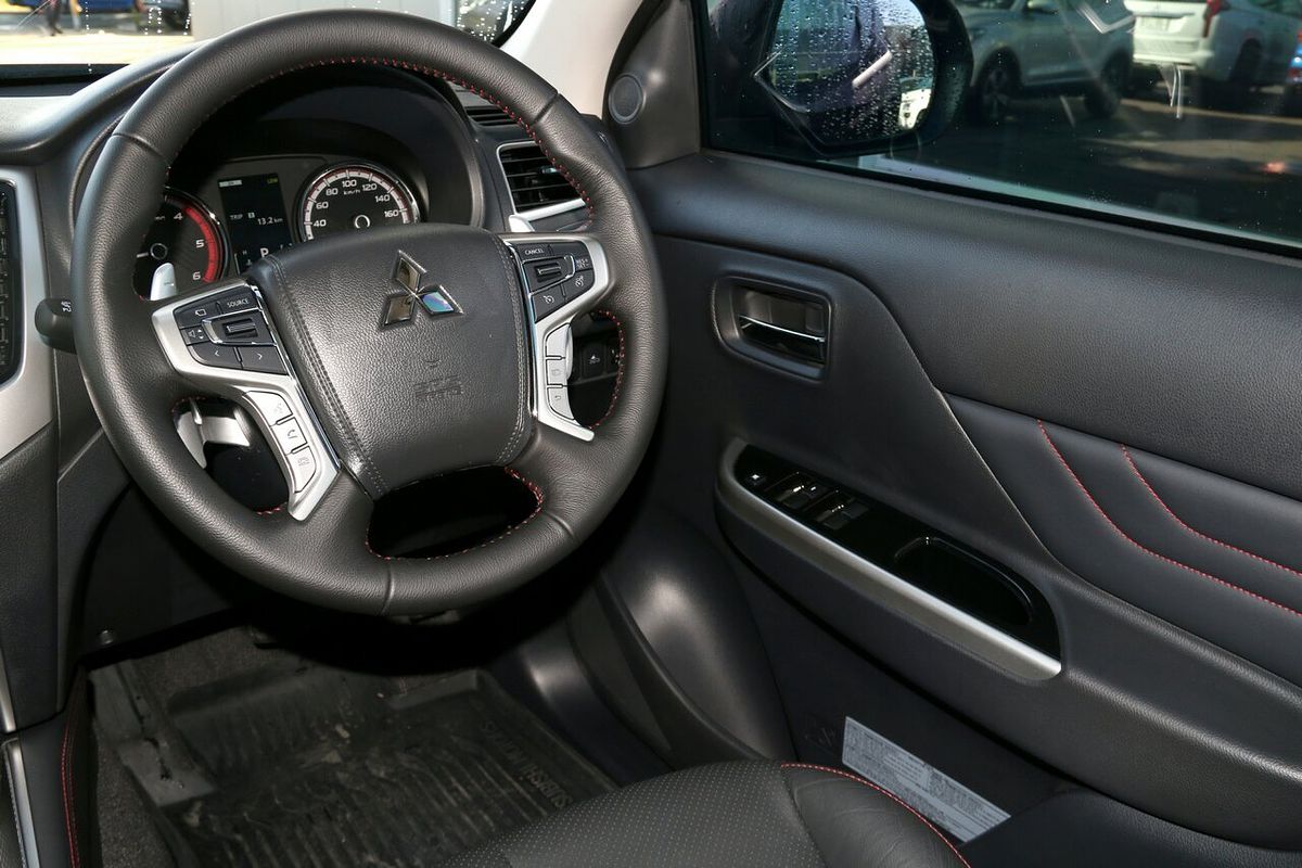 2023 Mitsubishi Triton GLS MR 4X4