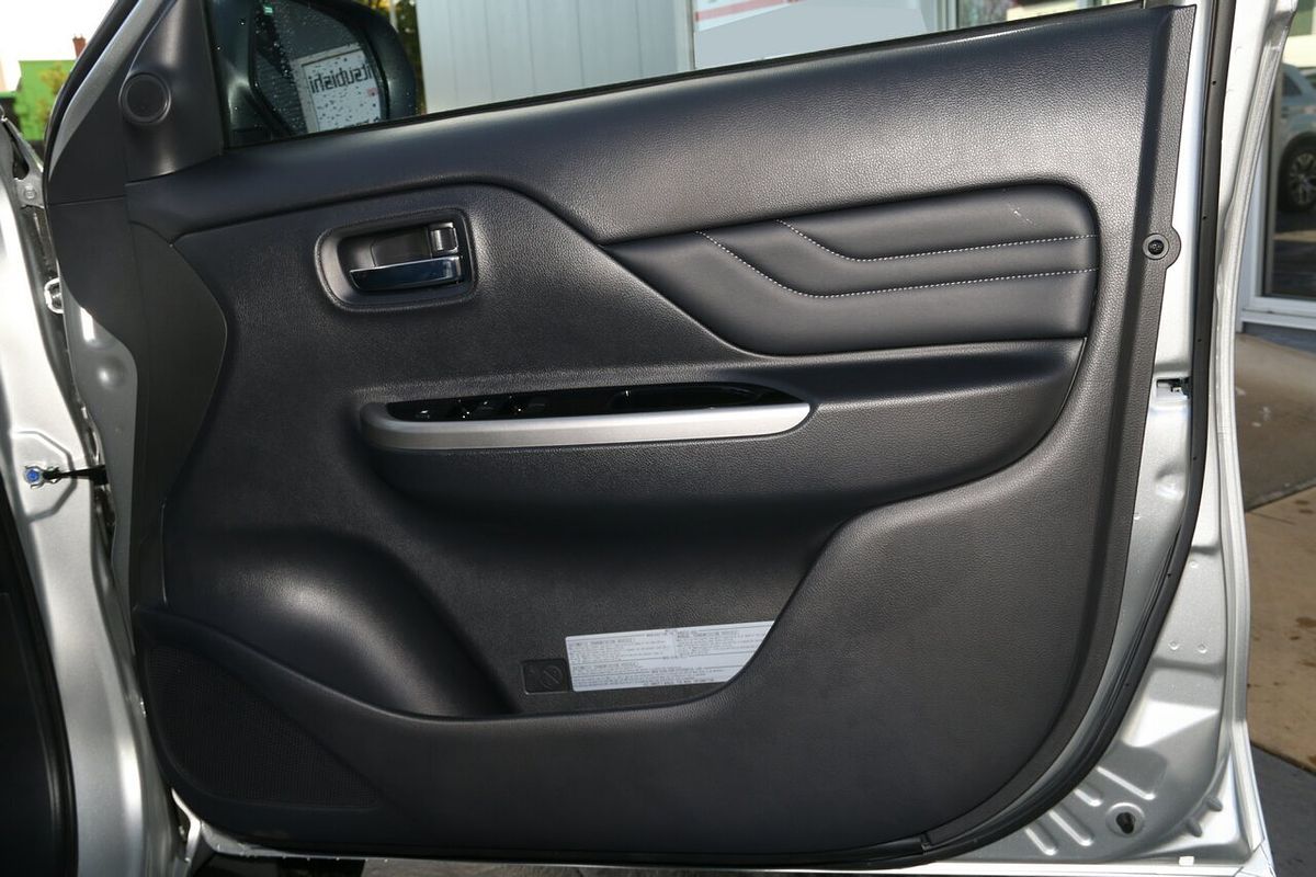 2023 Mitsubishi Triton GLS MR 4X4