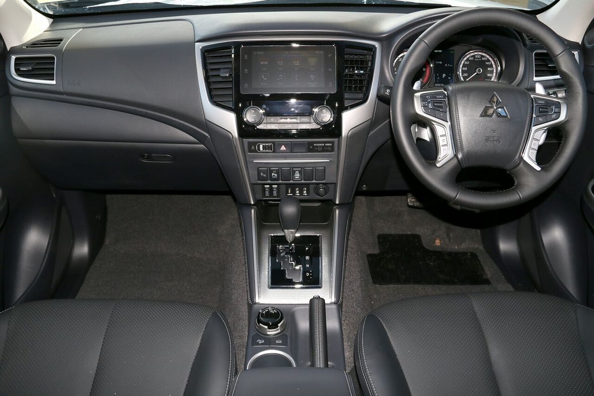 2023 Mitsubishi Triton GLS MR 4X4