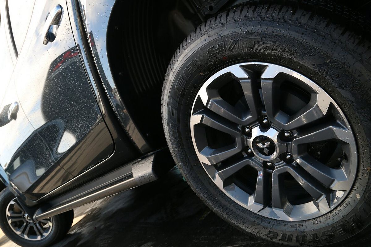 2023 Mitsubishi Triton GLS MR 4X4