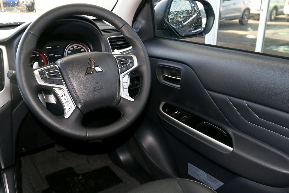 2023 Mitsubishi Triton GLS MR 4X4