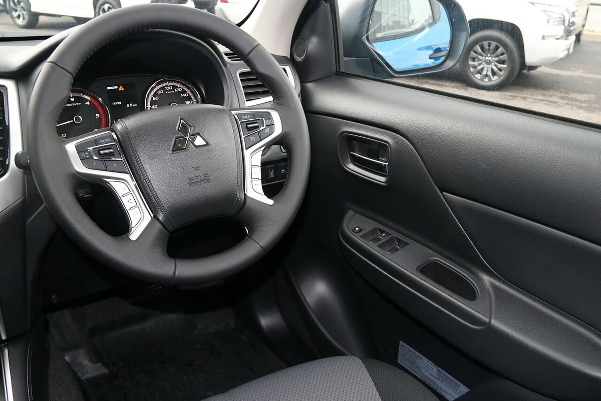2023 Mitsubishi Triton GLX-R MR 4X4