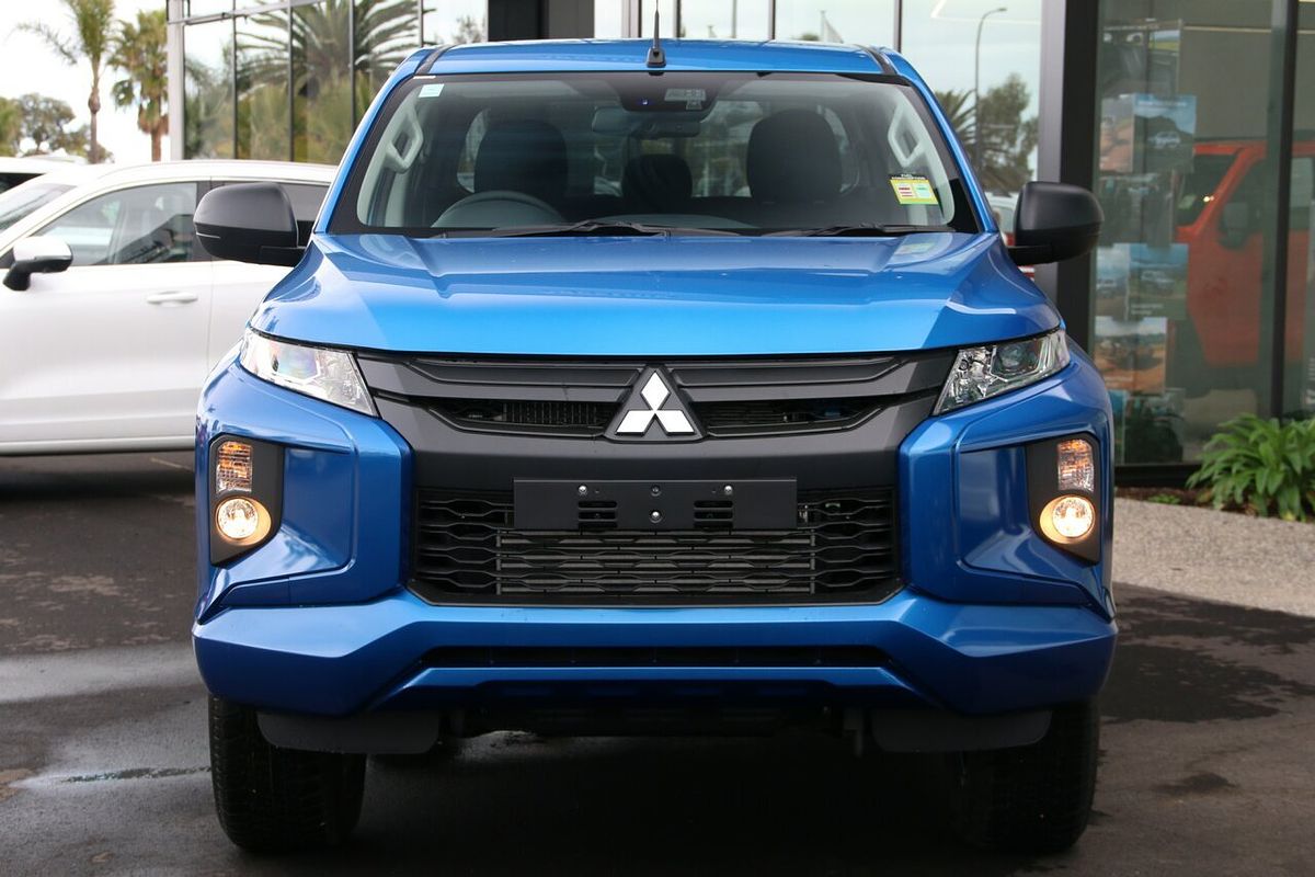 2023 Mitsubishi Triton GLX-R MR 4X4