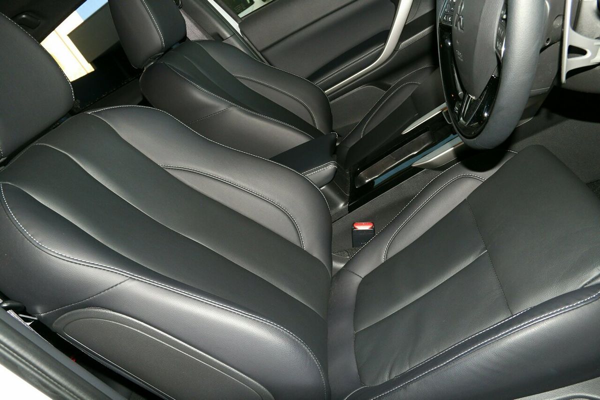 2023 Mitsubishi Eclipse Cross PHEV Exceed YB