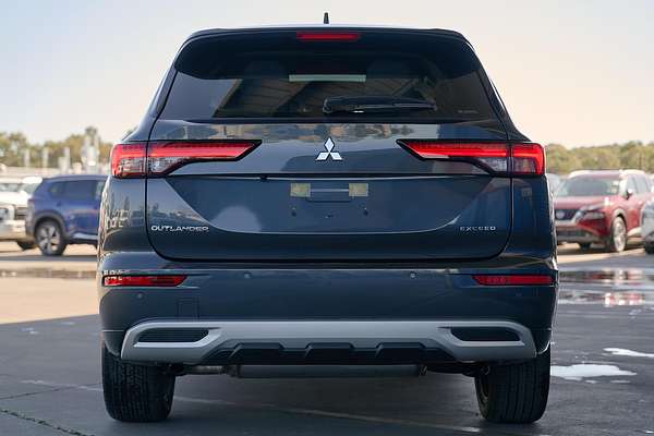 2024 Mitsubishi Outlander Exceed ZM