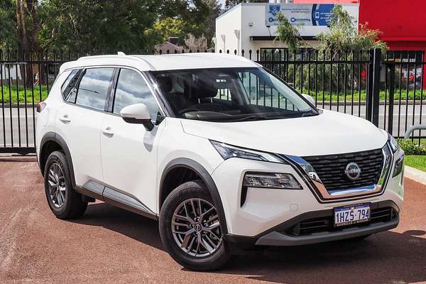 2023 Nissan X-TRAIL ST T33