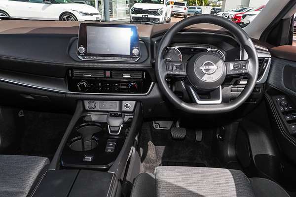 2023 Nissan X-TRAIL ST T33