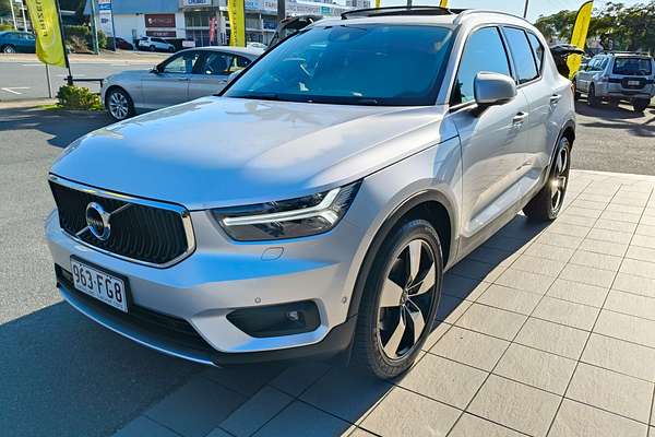 2018 Volvo XC40 T5 Momentum