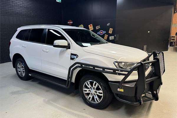 2017 Ford Everest Trend UA