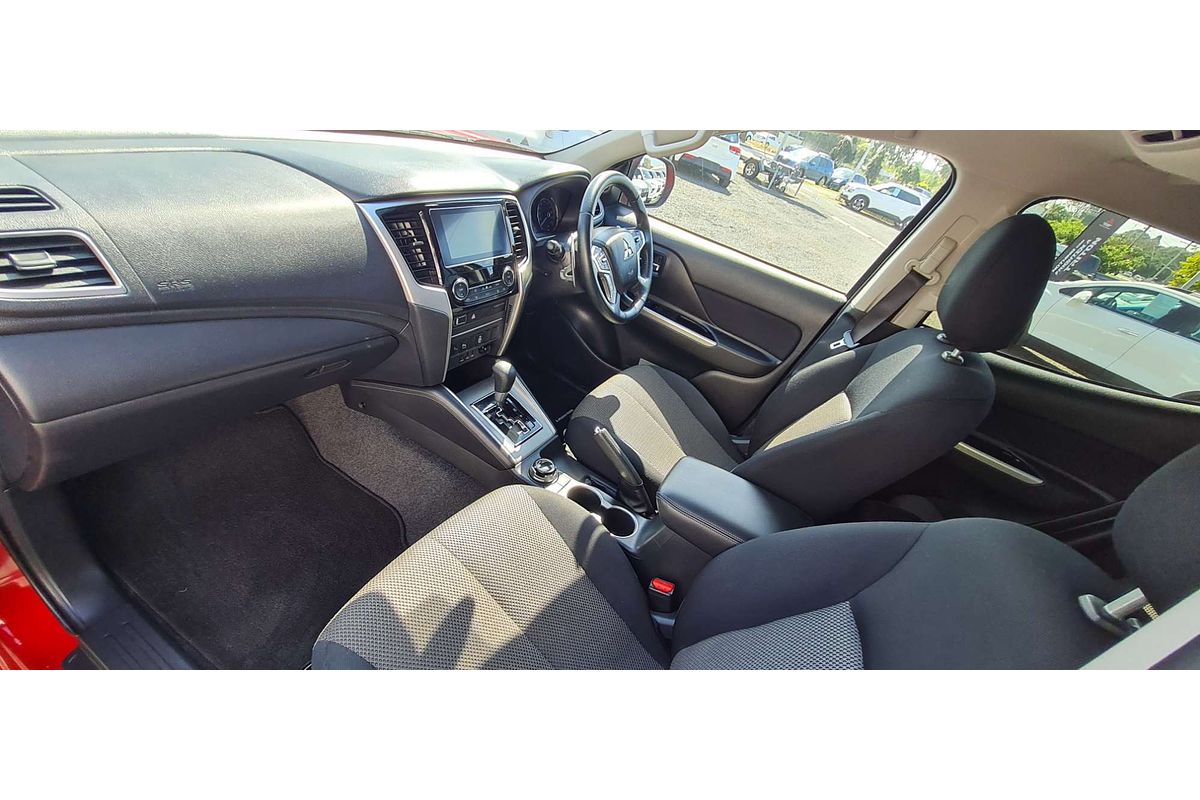 2021 Mitsubishi Triton GLS MR 4X4