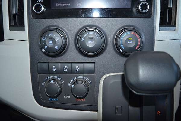 2019 Toyota Hiace Commuter GDH322R