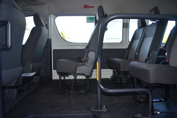 2019 Toyota Hiace Commuter GDH322R
