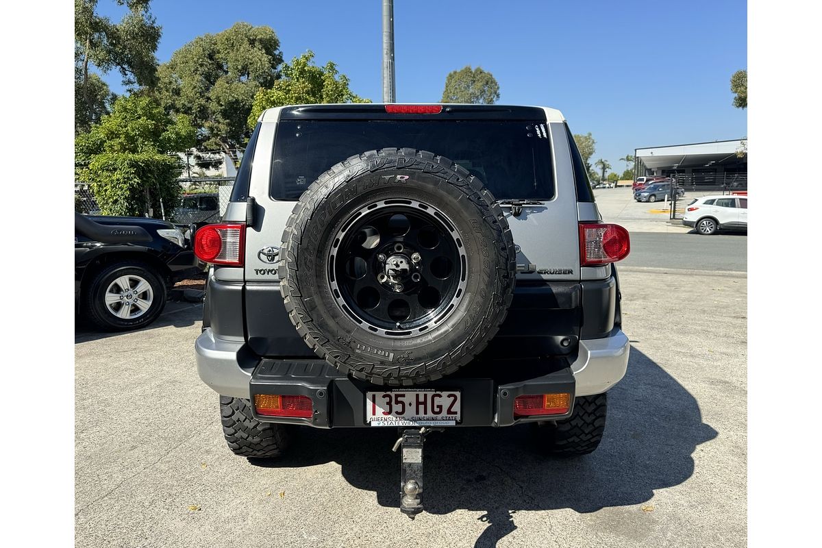 2011 Toyota FJ Cruiser GSJ15R